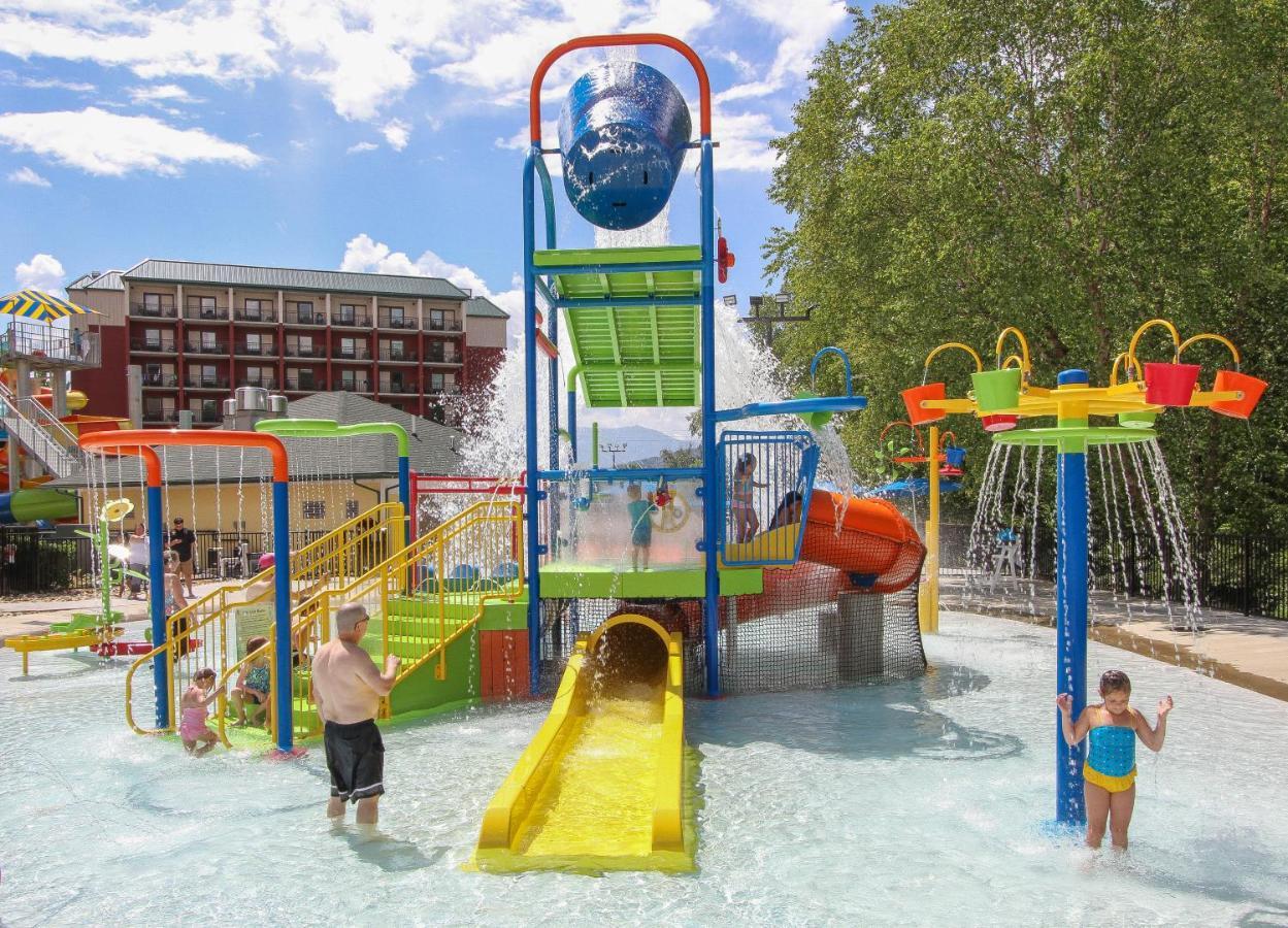 פיג'ן פורג' Country Cascades Waterpark Resort מראה חיצוני תמונה